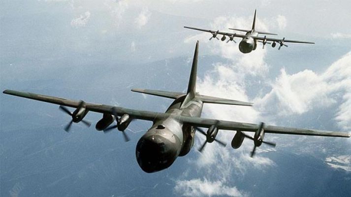 ABD jetlerinden Rus bombardıman uçağına önleme!