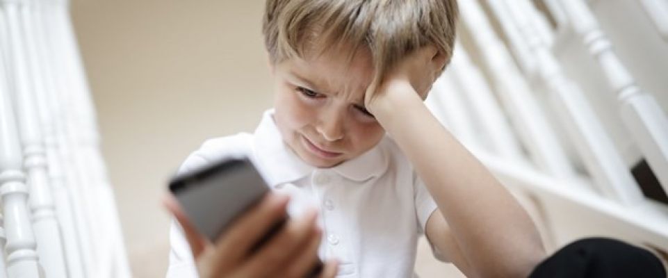 Sosyal medyada fazla kalan çocuklar fevrileşiyor