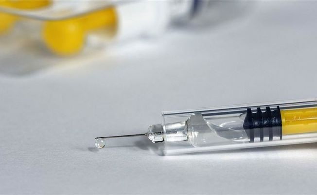 ABD'li ilaç şirketi Moderna, Kovid-19 aşısı için 3. aşama klinik denemelere başlıyor