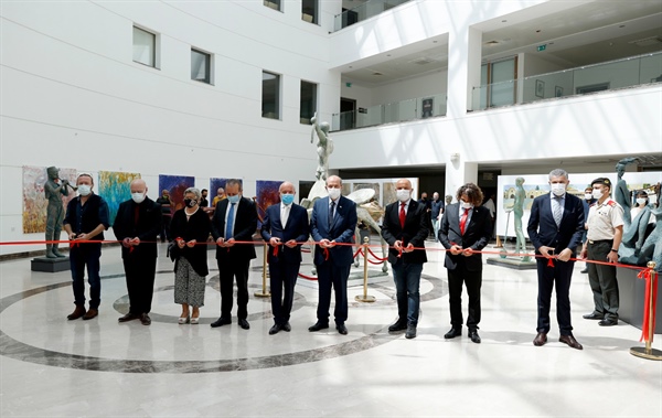 Cumhurbaşkanı Ersin Tatar, “Güzel Sanatlar Şubat Sergisi”nin açılışını yaptı