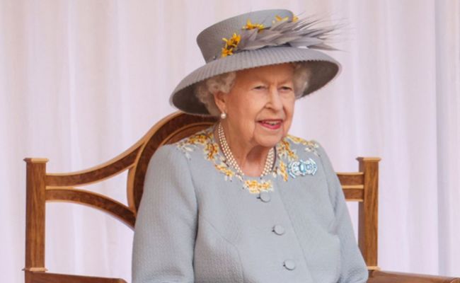 Kraliçe Elizabeth'e sönük kutlama