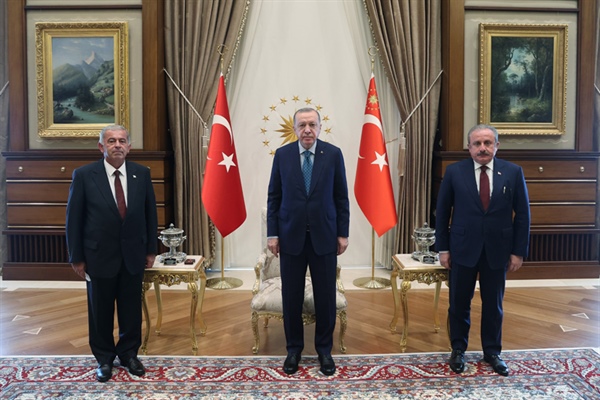 Türkiye Cumhuriyeti Cumhurbaşkanı Erdoğan, Meclis Başkanı Sennaroğlu’nu kabul etti