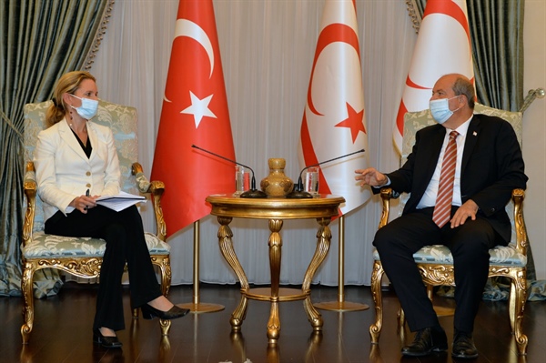 Cumhurbaşkanı Ersin Tatar, International Crisis Group yetkililerini kabul etti