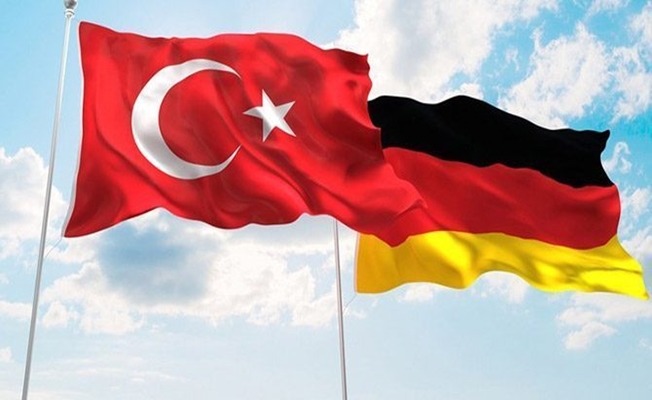 Alman politikacılardan Türkiye'ye uyarı
