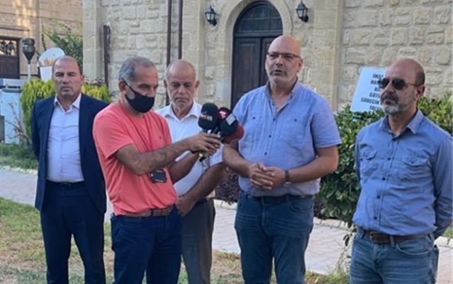 Mehmetçik Belediye Başkanı Sarıçizmeli ve destek veren üç belediye başkanı çadır eylemini sonlandırdı