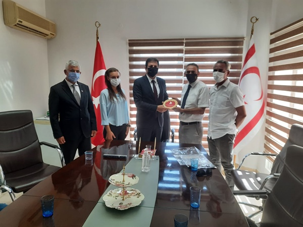 TKP Yeni Güçler heyeti Girne Kaymakamı Güneş'i ziyaret etti