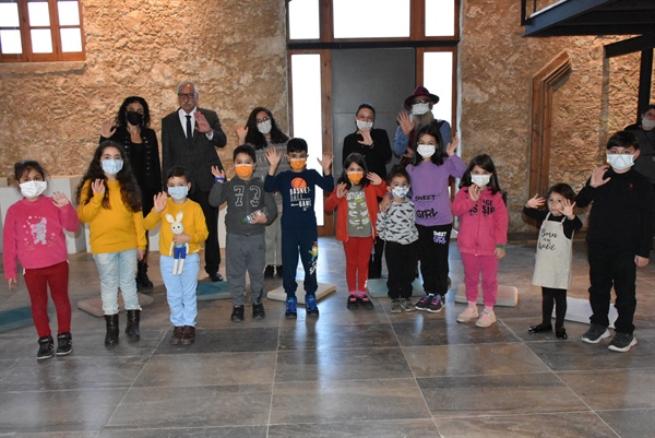 Girne Belediyesi Sosyal Yaşam Merkezi atölye programı çerçevesinde masal atölyesi düzenlendi