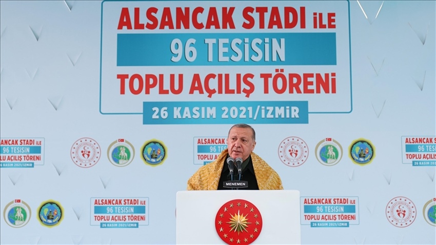 Erdoğan: “Ne yaparlarsa yapsınlar, bizi üretim, istihdam ve cari denge odaklı bu ekonomi programımızdan geri döndüremeyecekler“