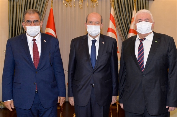 Cumhurbaşkanı Tatar ile Başbakan Sucuoğlu görüştü