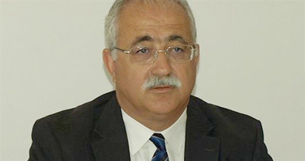 İzcan, Başbakan Sucuoğlu’nun benzin çağrısını eleştirdi