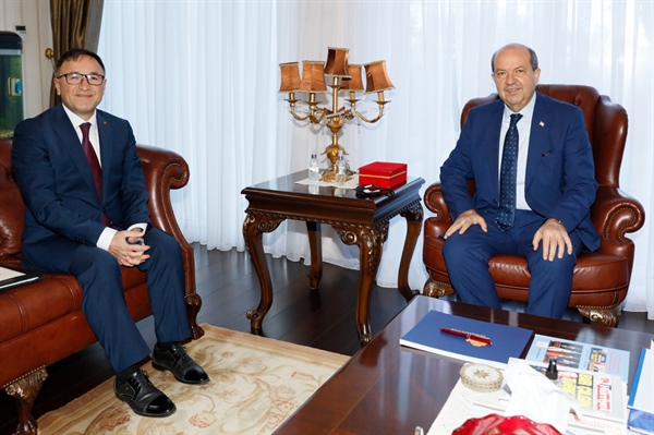 Tatar, TC Lefkoşa Büyükelçiliği Ticaret Başmüşaviri’ni kabul etti