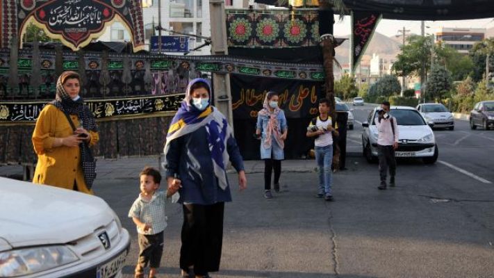 İran koronavirüs salgınında 6. dalgaya girdi