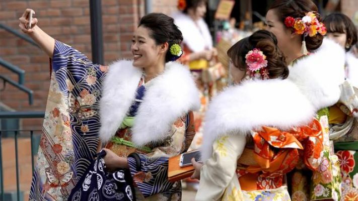 Japonya'da Yetişkinler Günü kutlandı