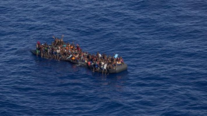 Tunus açıklarında 97 düzensiz göçmen kurtarıldı