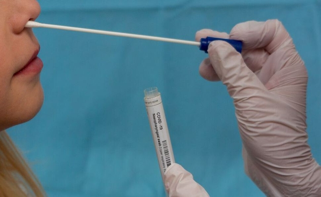 Türkiye'de PCR testi sadece semptom gösteren kişilere yapılacak