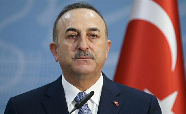 Çavuşoğlu: “Yunanistan uluslararası hukuka aykırı bir şekilde ve insan haklarını açıkça ihlal ederek geri itme politikasını devam ettiriyor“