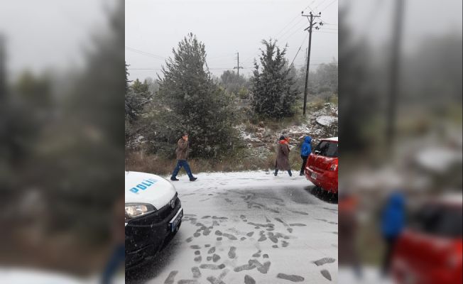 Kantara bölgesindeki bazı yollar da kar nedeniyle trafiğe kapatıldı