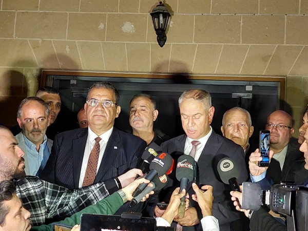 UBP'deki toplantıda Başbakan Sucuoğlu'na destek kararı çıktı