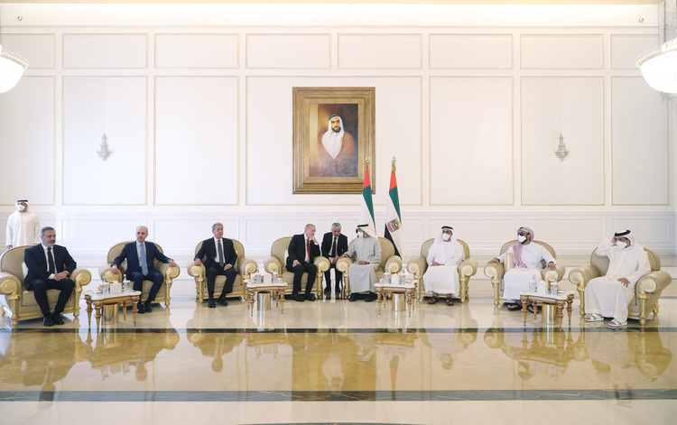 Erdoğan'dan Birleşik Arap Emirlikleri'ne taziye ziyareti