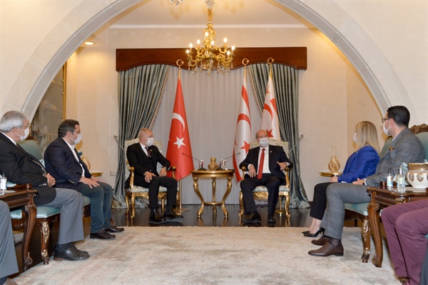 Tatar: “Anavatan Türkiye ile ilişkilerin pekişmesi bakımından yapılan yatırımlar önemlidir”