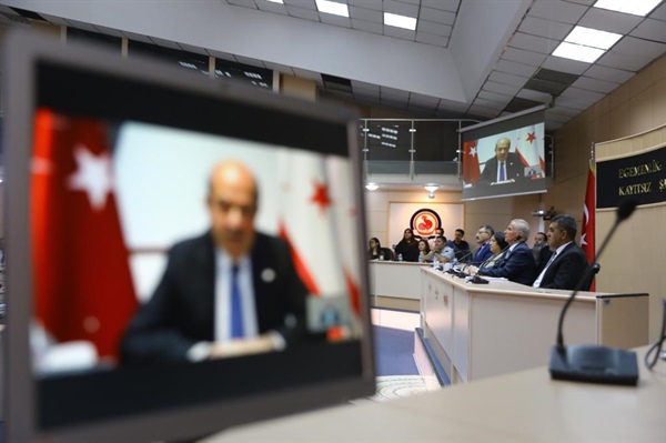 Tatar, Denizli Belediye Meclisi ile internet üzerinden bir görüşme yaptı