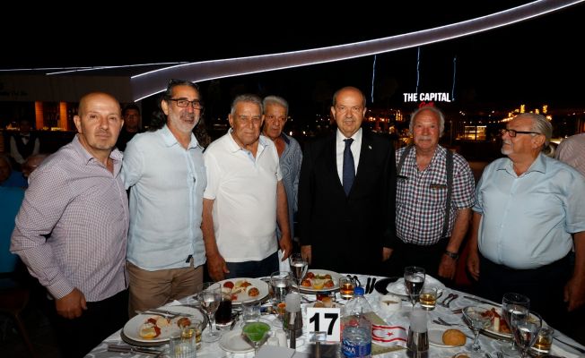 Cumhurbaşkanı Tatar, “Kıbrıs Türk Futbol Efsaneleri Gecesi”ne katıldı