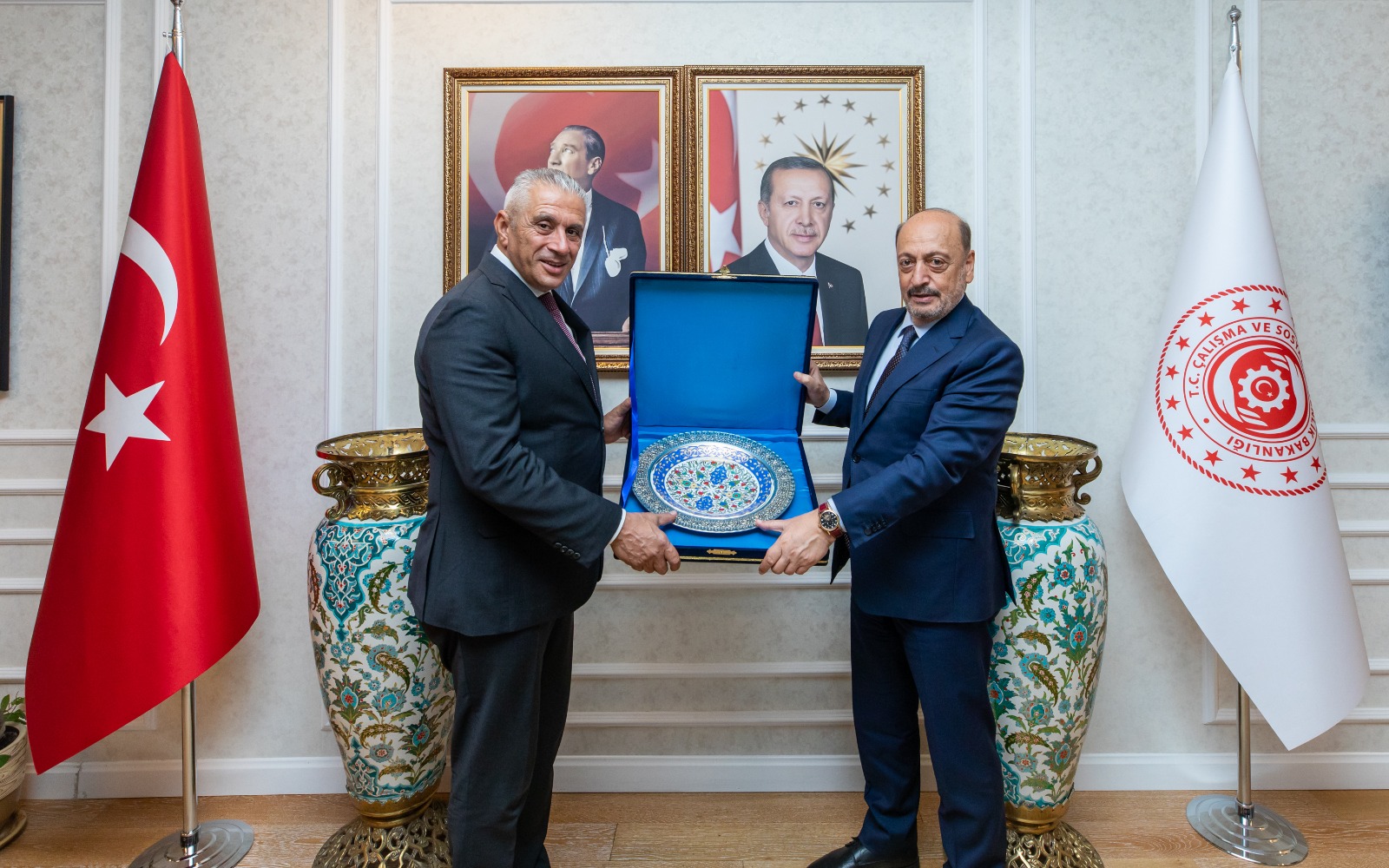 Çalışma Ve Sosyal Güvenlik Bakanı Taçoy, Türkiye Çalışma Ve Sosyal Güvenlik Bakanı Bilgin İle Biraraya Geldi