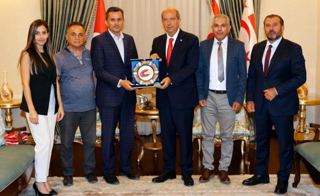 Tatar, Türkiye Badminton Federasyonu Başkanı ve beraberindeki heyeti kabul etti