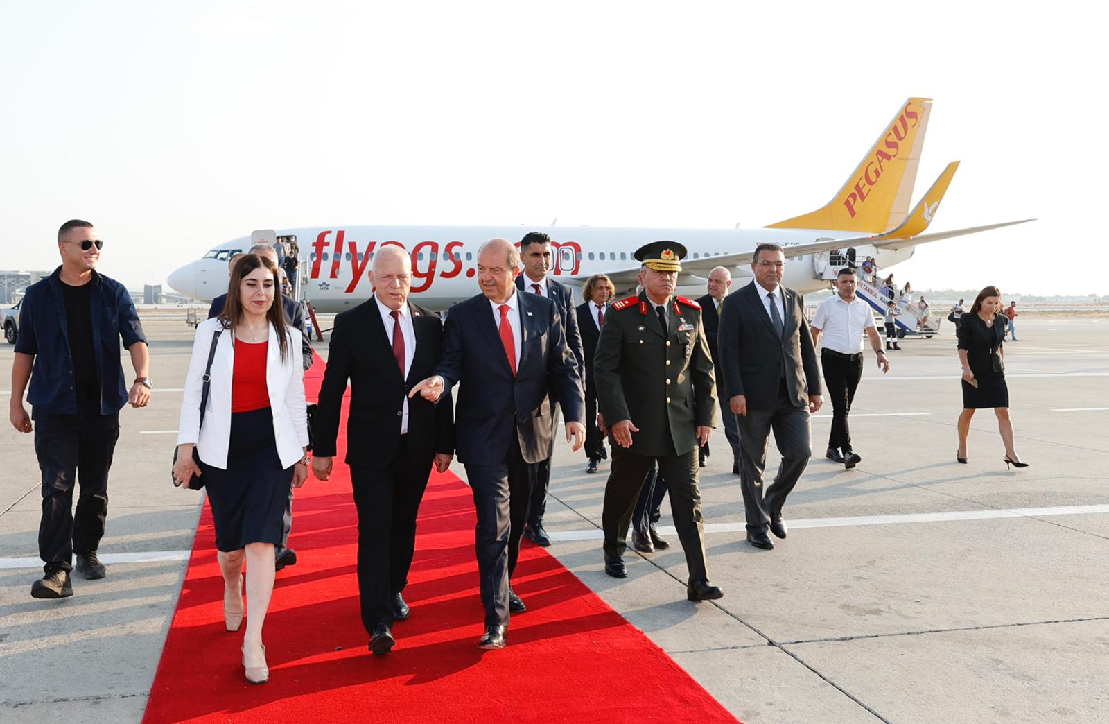 Cumhurbaşkanı Tatar, Ankara Temaslarını Tamamlayarak Yurda Döndü