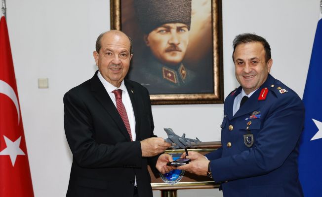 Cumhurbaşkanı Tatar, Diyarbakır’da bulunan 8'inci Ana Jet Üs Komutanlığı’nı ziyaret etti