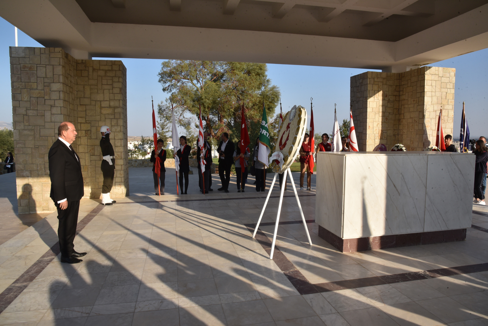 Dr. Fazıl Küçük'ün anıt mezarında tören düzenlendi